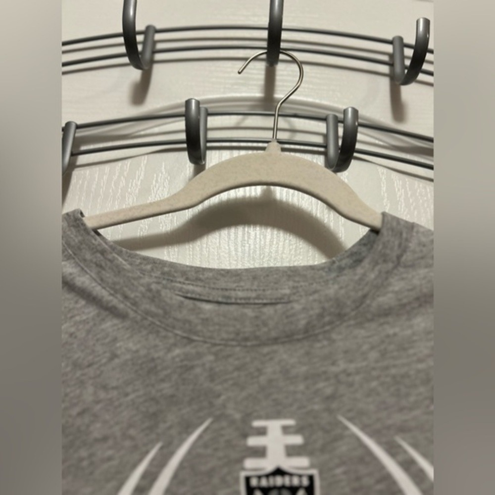 NFL Mens M Gray Las Vegas Raiders Football Double Sided Graphic Tee NWT 2020 - Picture 12 of 13